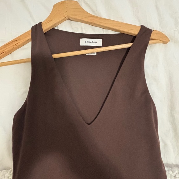 Babaton Contour V-Neck Romper - Picture 3 of 3